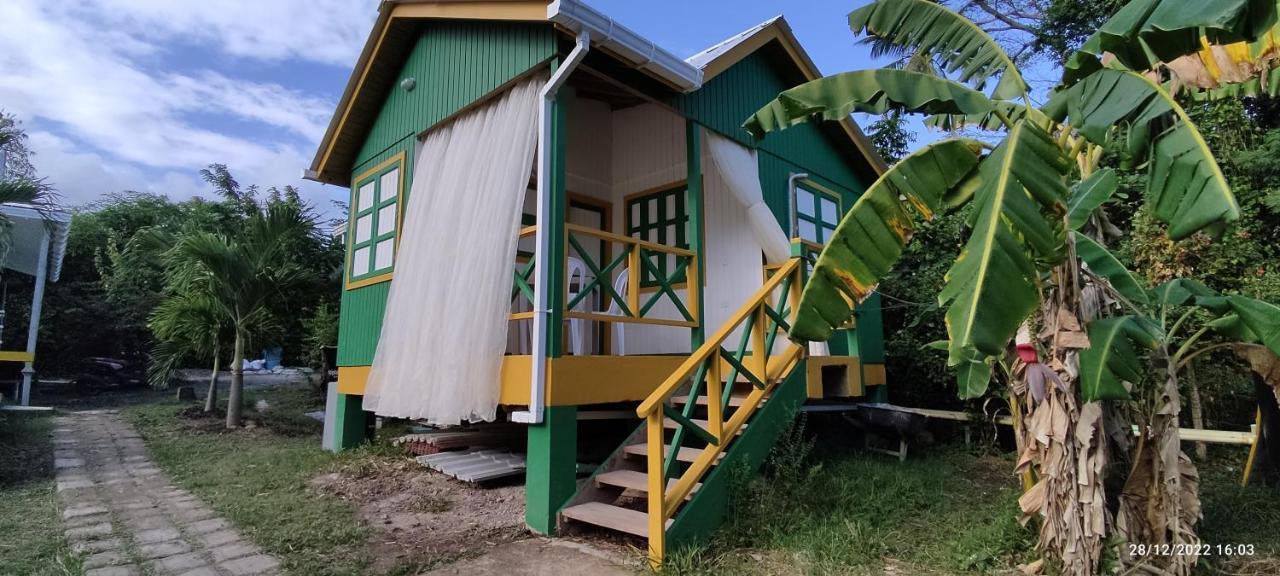 Hotel Yellow Home Providencia Isla Bahia Suroeste Exterior photo